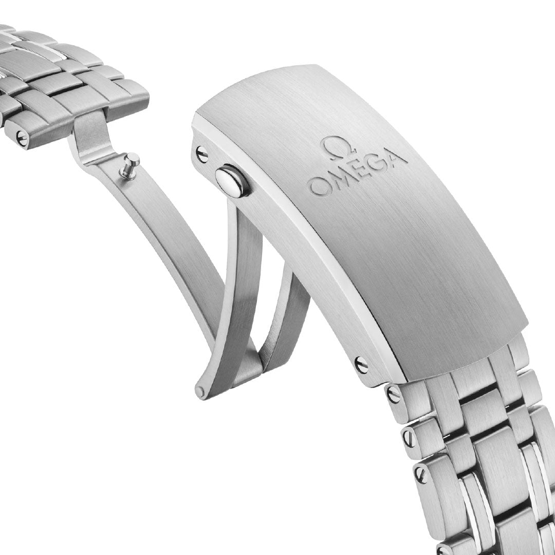 A close-up of the stainless steel bracelet and clasp of the OMEGA Seamaster Diver 300M Co-Axial Master Chronometer Chronograph 44mm, featuring the engraved OMEGA logo on brushed metal and a folding clasp mechanism.