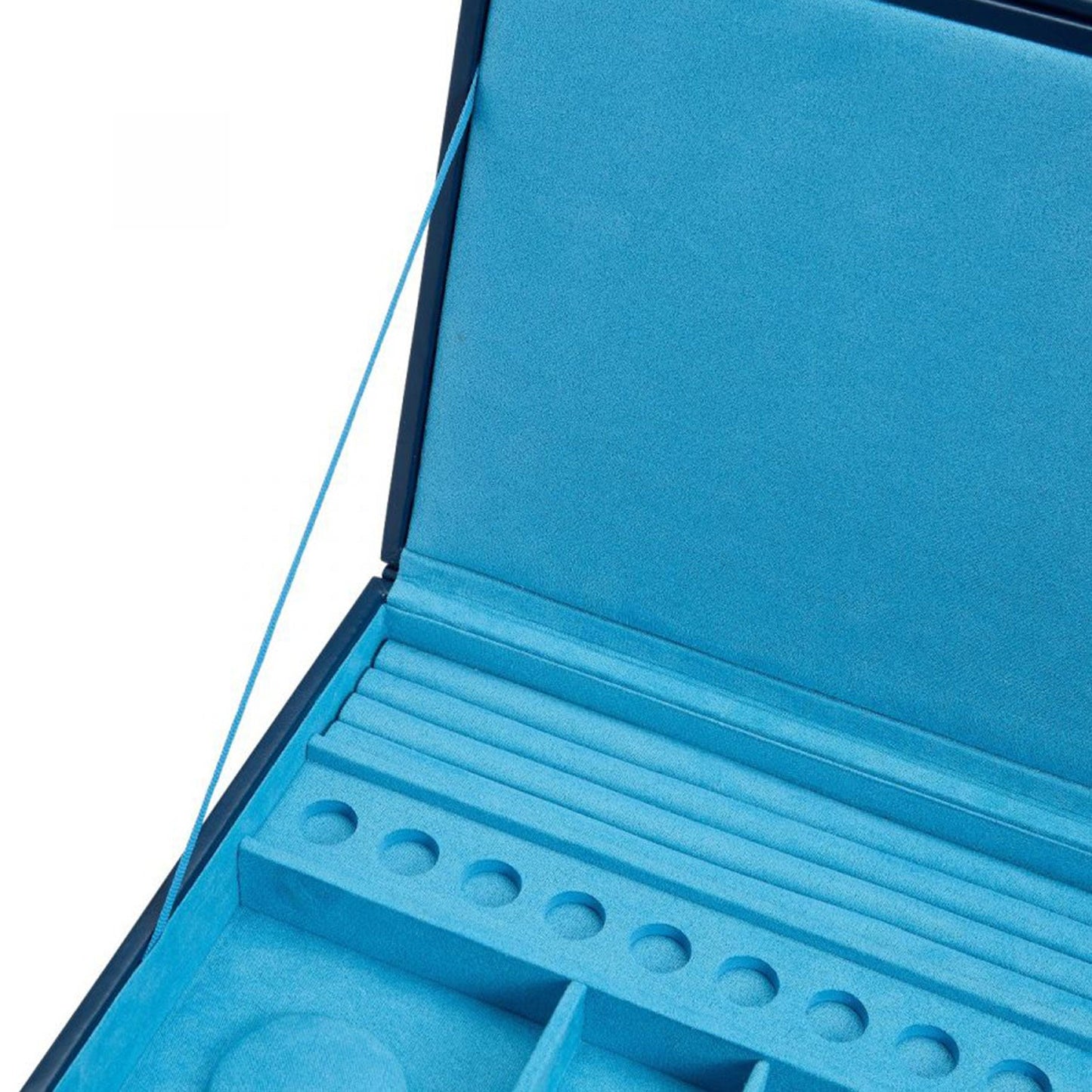 The WOLF 1834 Sophia Jewellery Box with Drawers, made from sustainable leather, provides a stylish way to organize your valuables. Its interior features slots for rings, round sections for earrings or studs, and multiple compartments. The LusterLoc™ anti-tarnish lining keeps your jewelry in pristine condition.