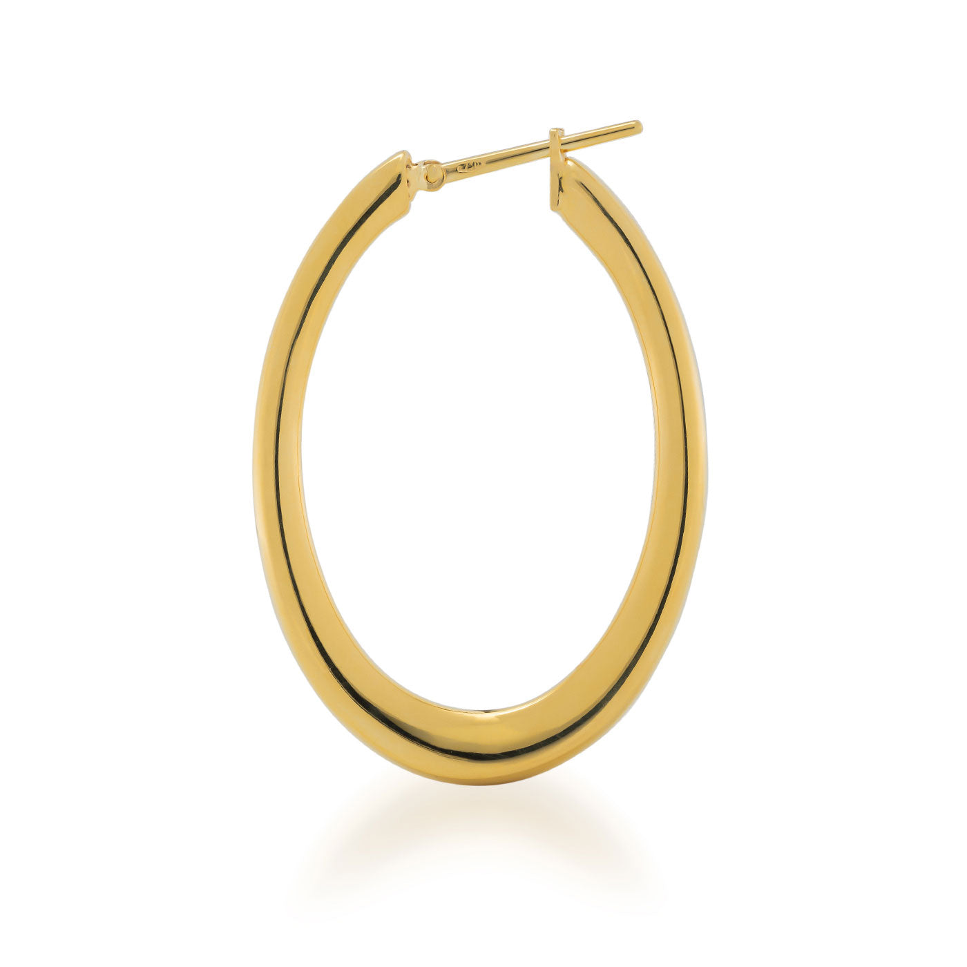 Experience the simple elegance of Raffi&Co® 18K Yellow Gold Hoop Earrings. Crafted in radiant yellow gold, this single, oval-shaped earring showcases a polished finish with a thin post and clasp for secure wearing. Its minimalist design beautifully reflects light on its smooth surface.