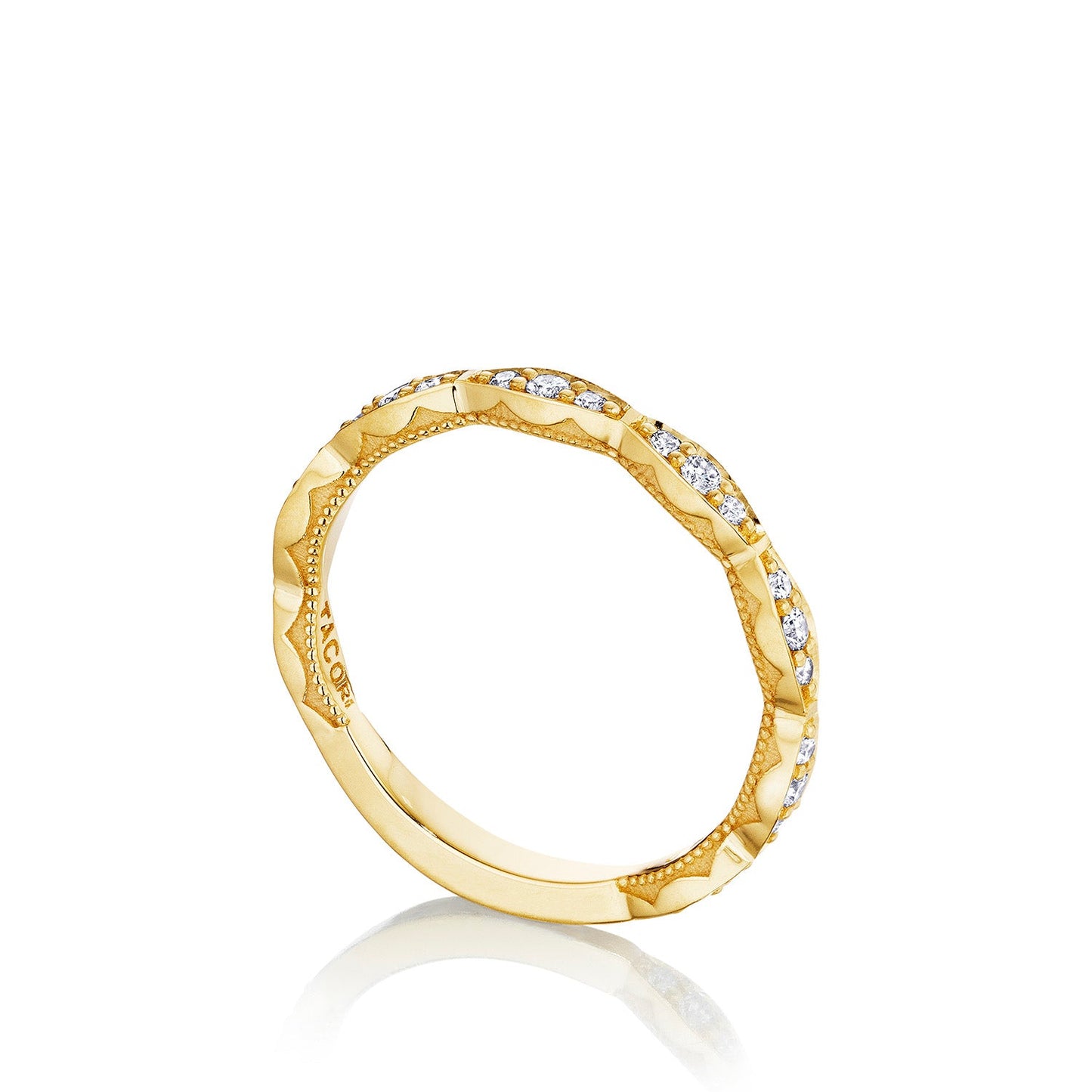 The Tacori Sculpted Crescent Marquise Design 18K Yellow Gold Round Brilliant Diamond Anniversary Ring features a wavy band design, where small diamonds create a dazzling pattern. Its polished finish enhances its elegance and shine, showcasing the artistry associated with Tacori Sculpted Crescent.