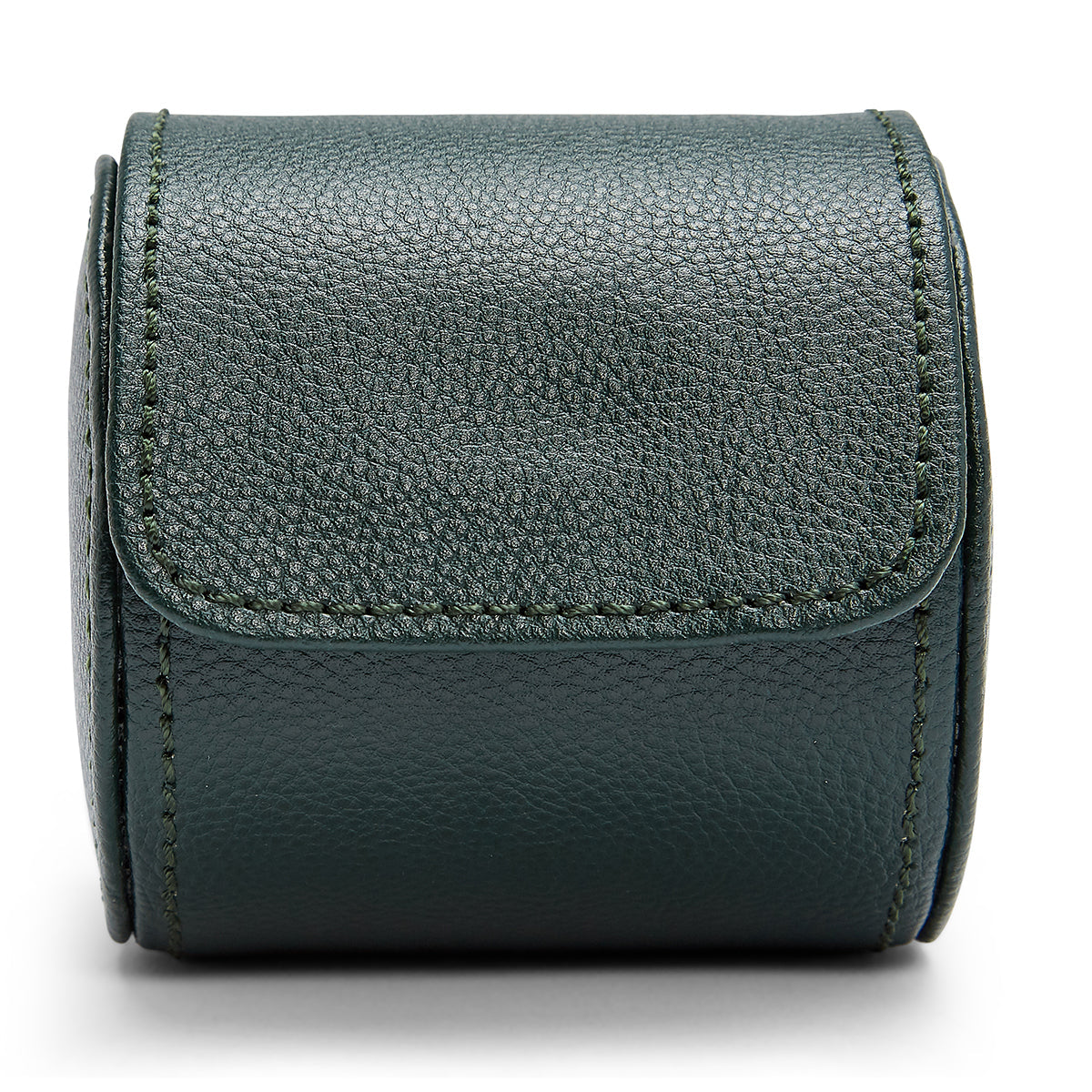 The WOLF 1834 British Racing Green Single Watch Roll showcases a luxurious green textured leather with a flap closure, tailored for storing one watch. Its cylindrical form is compact yet robust, making it perfect for holding small items or accessories. The prominent stitching along the edges adds an elegant finish to this handcrafted piece, embodying the British Racing style.