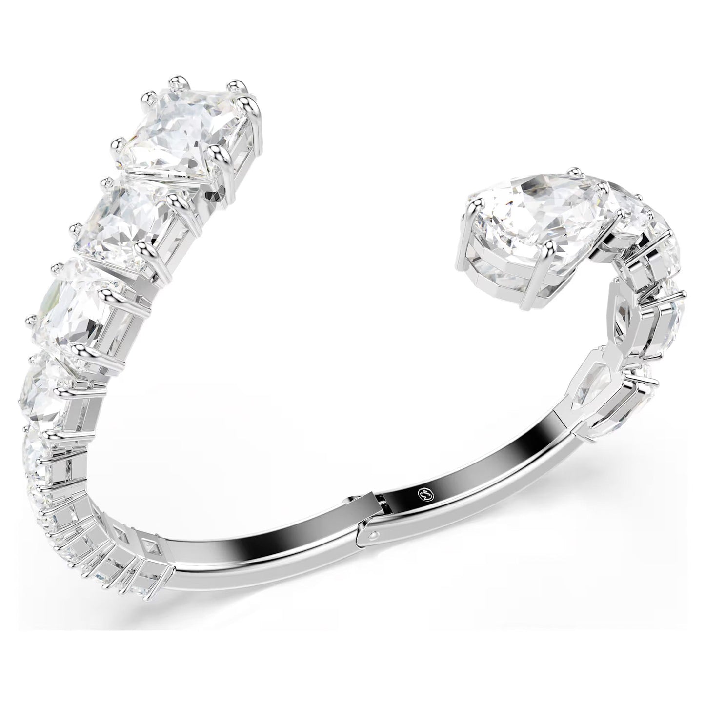 This Swarovski Matrix Bangle by Swarovski is a rhodium-plated silver cuff bracelet that features multiple large, square-cut clear crystals along its open-ended design. The sleek, polished metal beautifully complements the dazzling stones, resulting in an elegantly sophisticated appearance.