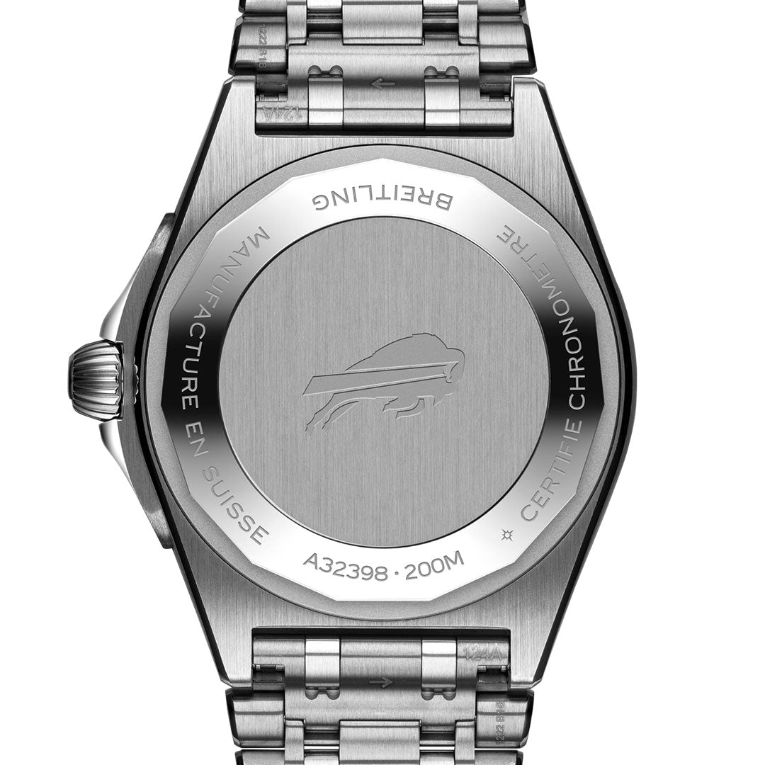 The back of the BREITLING Chronomat Automatic GMT 40 shows engraved text, a 200M water resistance rating, and a buffalo outline. The stainless steel bracelet and crown are also visible.