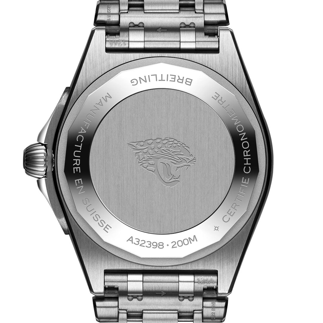 The back of the BREITLING Chronomat Automatic GMT 40 features a metal bracelet, engraved text, a jaguar head logo, and details like "MANUFACTURE EN SUISSE," "CERTIFIE CHRONOMETRE," "A32398," and "200M.