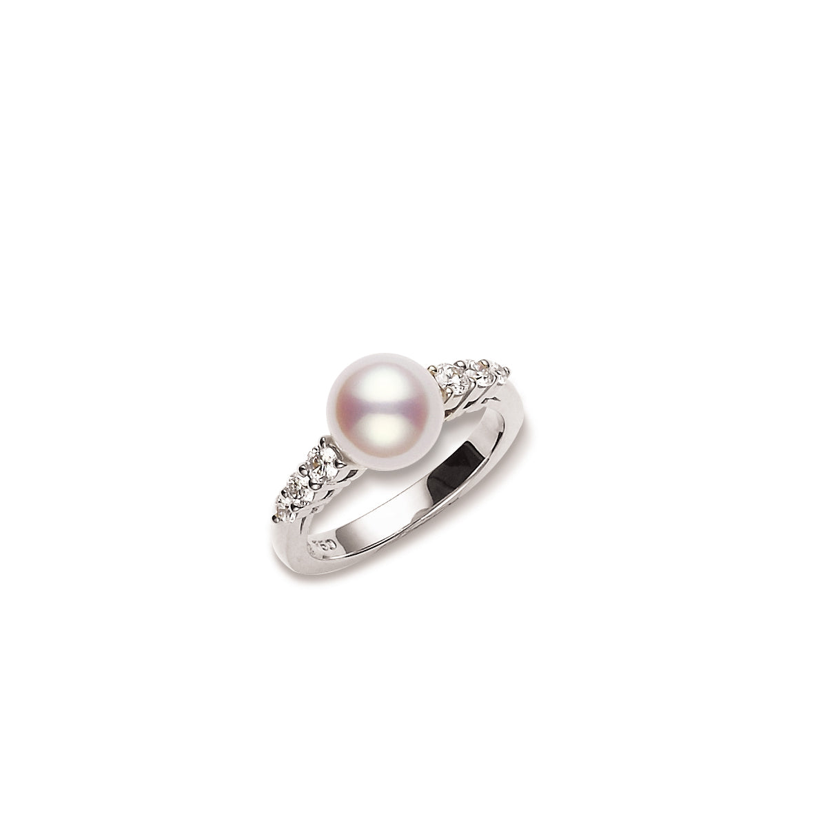 The Mikimoto Morning Dew ring showcases an exquisite 18K white gold design, featuring a central Akoya cultured pearl encircled by dazzling diamonds.