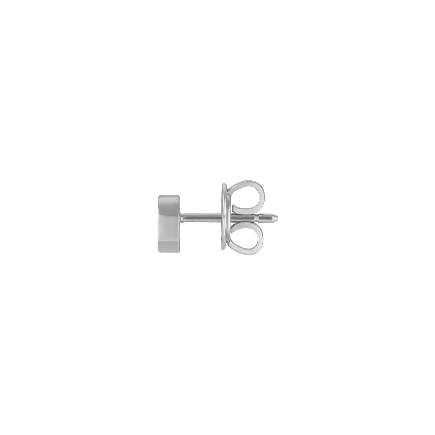 This chic Gucci Interlocking G stud earring is crafted from 18K white gold and features a square, flat front with a secure butterfly back clasp. Reflecting the sophistication of GUCCI Fine Jewellery, it is beautifully presented against a plain white background.