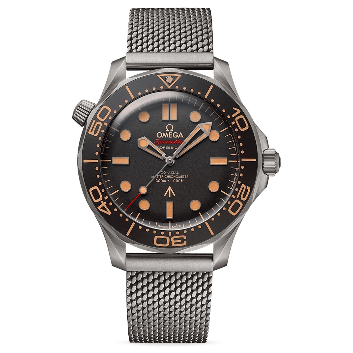 The OMEGA Seamaster Diver 300M Co-Axial Master Chronometer 42mm 007 Edition showcases a black dial with eye-catching orange markers and hands. It includes an orange bezel and is equipped with a textured metal mesh bracelet, expertly crafted in Grade 2 Titanium. This watch is designed for professional diving, as denoted on its dial.