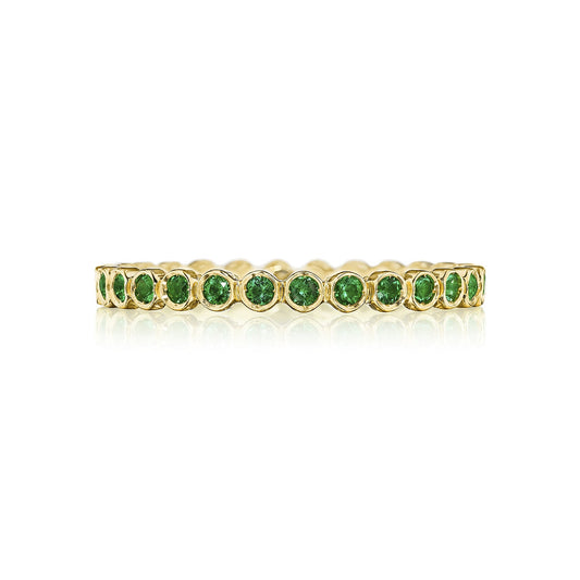 Explore the Tacori Sculpted Crescent 18K Yellow Gold Round Brilliant Bezel Droplet Emerald Anniversary Ring. This elegant design features round emeralds in a continuous row, making it an ideal choice for those looking for unique engagement rings with timeless charm, reminiscent of TACORI's Sculpted Crescent style.