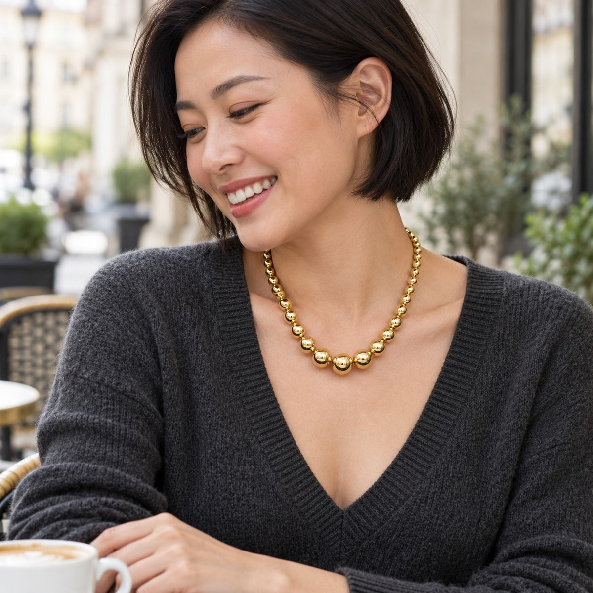 Raffi&Co.® 18K Yellow Gold Graduated Ball Necklace — detail view