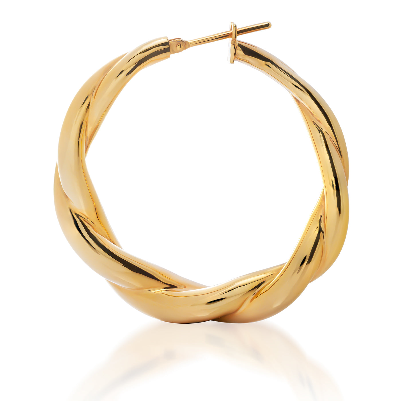 Raffi&Co.® 14K Yellow Gold Hoop Earrings feature a twisted, shiny design with a secure clasp, adding an elegant and polished look. The spiraled gold surface reflects light for a touch of sophistication.