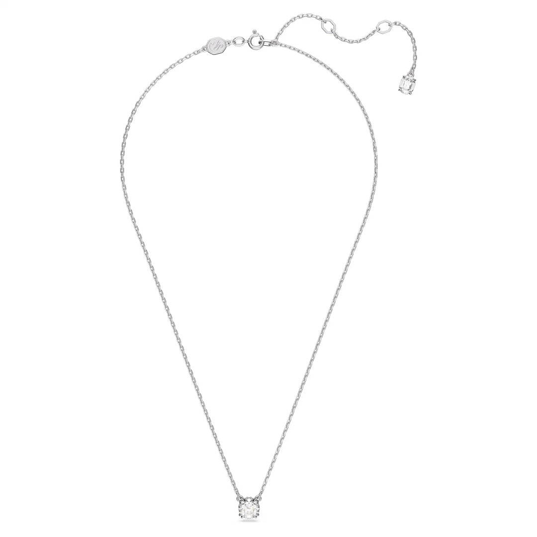 The Swarovski Stilla Necklace Pendant is a graceful piece from Swarovski, showcasing a stunning center stone in a square-cut diamond design. It features a rhodium-plated, thin adjustable chain with a petite circular clasp.