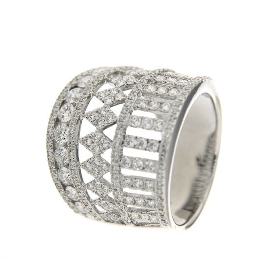 The Hulchi Belluni Dentelle 18K White Gold Diamond Ring features multiple rows of round brilliant diamonds (1.96 CTW) with alternating geometric triangle and vertical bar patterns.