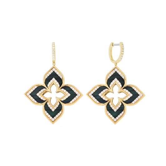 Roberto Coin's Venetian Princess drop earrings in 18K yellow gold showcase a four-petal flower design adorned with malachite and diamonds. Featuring hook closures and a symmetrical shape, these earrings embody luxury and refinement.