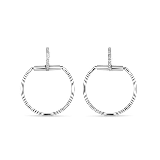 The Roberto Coin Classica Parisienne 18K White Gold Diamond Door-Knocker Hoop Earrings feature an elegant, minimalistic design with a horizontal textured bar at the top of each hoop.