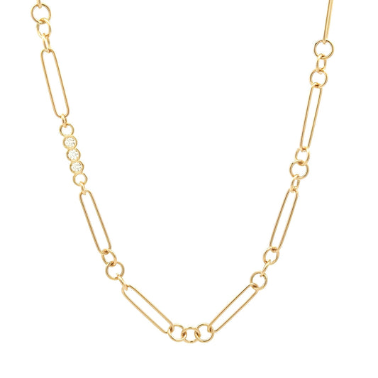 The Roberto Coin 18K Yellow Gold Diamond Alternating Oval and Round Link Chain Necklace features elongated oval links and three round diamonds totaling 0.19 TCW set together on one side. Length: 18".