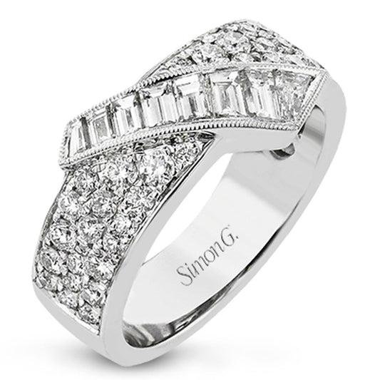 Introducing the exquisite Simon G. 18K White Gold Diamond Fashion Ring, a breathtaking statement piece. This silver ring showcases a distinctive criss-cross design embellished with rows of small round diamonds along the sides and a central row of striking baguette-cut diamonds, all elegantly set in 18K white gold. Additionally, the interior is engraved with "Simon G.