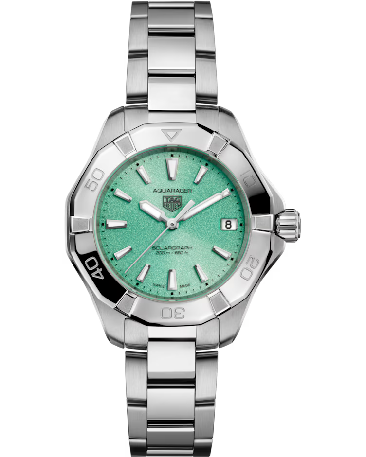 A TAG Heuer Aquaracer Professional 200 Solargraph Solar Quartz 34mm watch, featuring a green textured dial with silver hour markers, a date window at 3 o’clock, and a stainless steel bracelet.