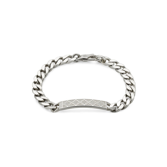 The Gucci Diamante Sterling Silver Chain Bracelet by GUCCI Fine Jewellery features a flat, engraved plate inspired by the Diamante pattern and a secure clasp, perfect for women’s jewelry collections.