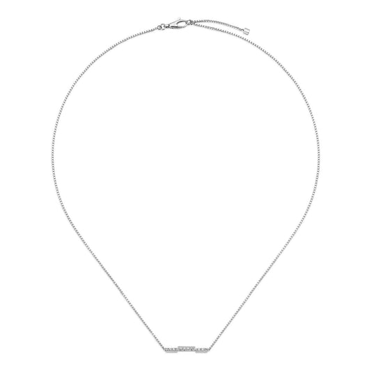 The GUCCI Fine Jewellery presents the Gucci Link to Love 18K White Gold Diamond Pavé Bar Necklace Pendant, showcasing a refined horizontal bar adorned with sparkling diamonds. This minimalist design, inspired by the Link to Love collection, features a straightforward clasp closure that radiates an elegant allure perfect for any event.