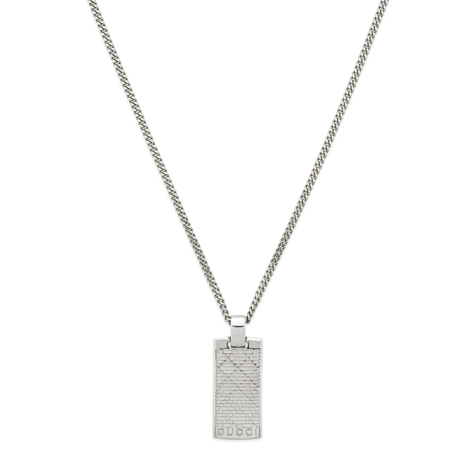 The GUCCI Fine Jewellery Diamante Sterling Silver Tag Chain Necklace features a rectangular pendant with a grid design and logo, plus a curb link chain for modern elegance in women's jewelry.