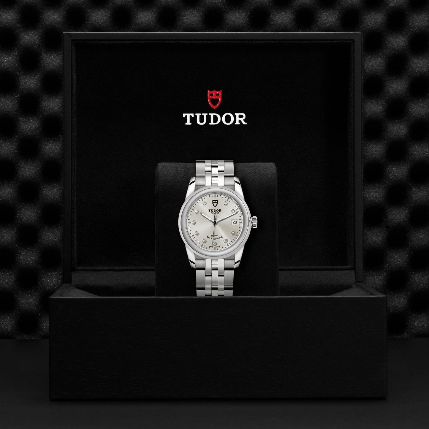 New Old Stock TUDOR Glamour Date