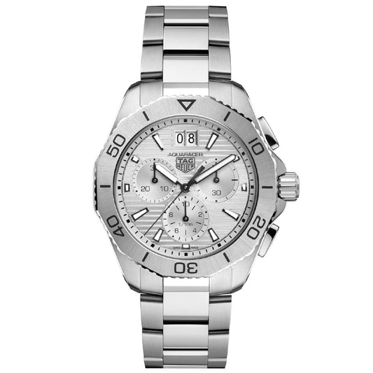 The TAG Heuer Aquaracer Professional 200 Chronograph Quartz 40mm Watch features a sleek stainless steel case and metal band, three subdials, a date window at 12 o’clock, and bold hour markers on a textured silver dial. This TAG Heuer timepiece offers impressive water resistance to ensure reliable performance in any environment.